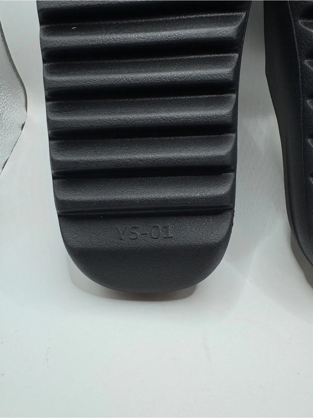 Yeezy Black Slide Sandals - Cushioned Slip-On Slides